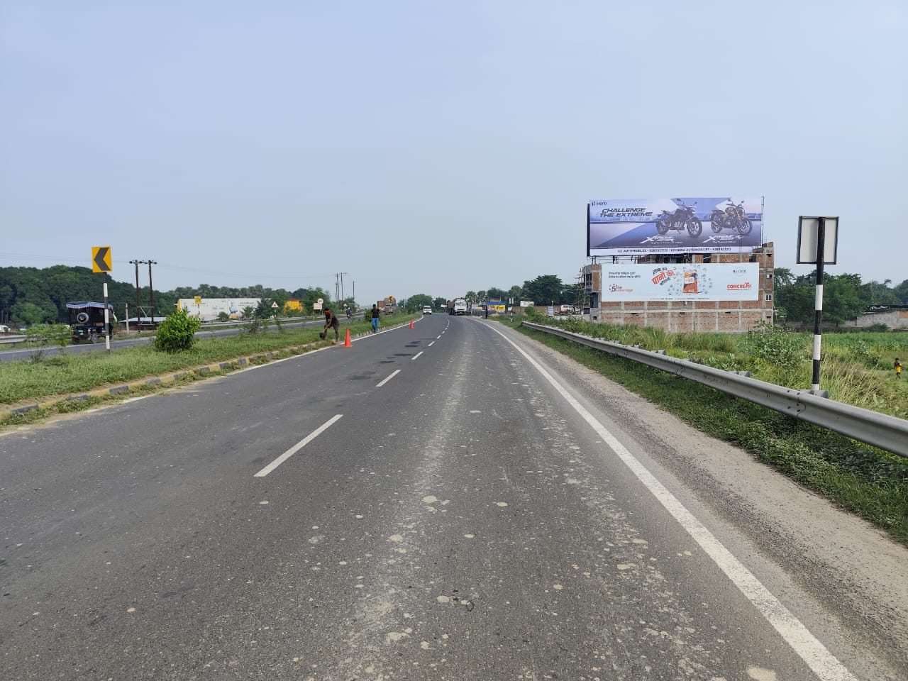 Highway hoarding, Bela Shankar